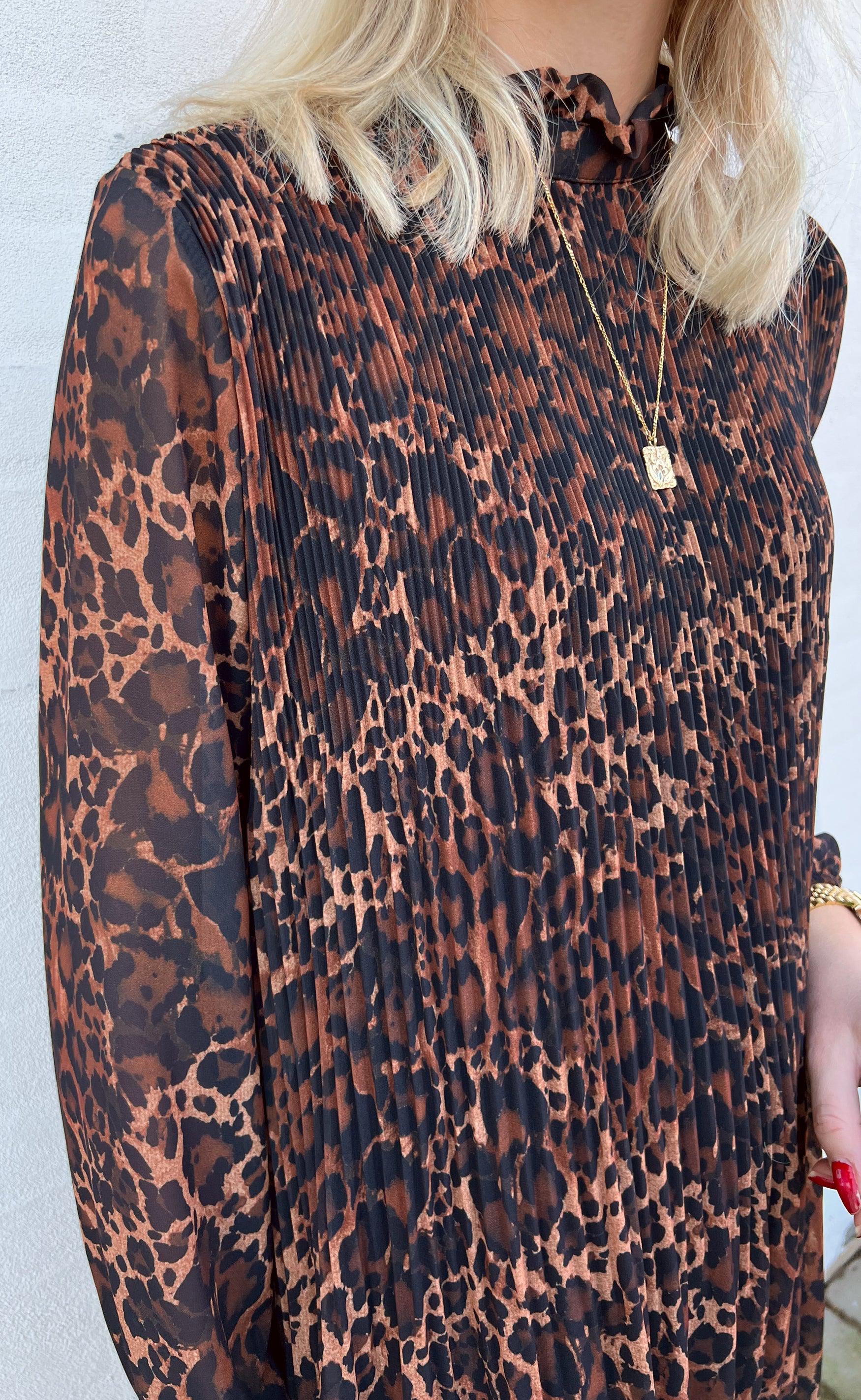 INA Copenhagen Kjole - Selma Plisse - Brown Leo