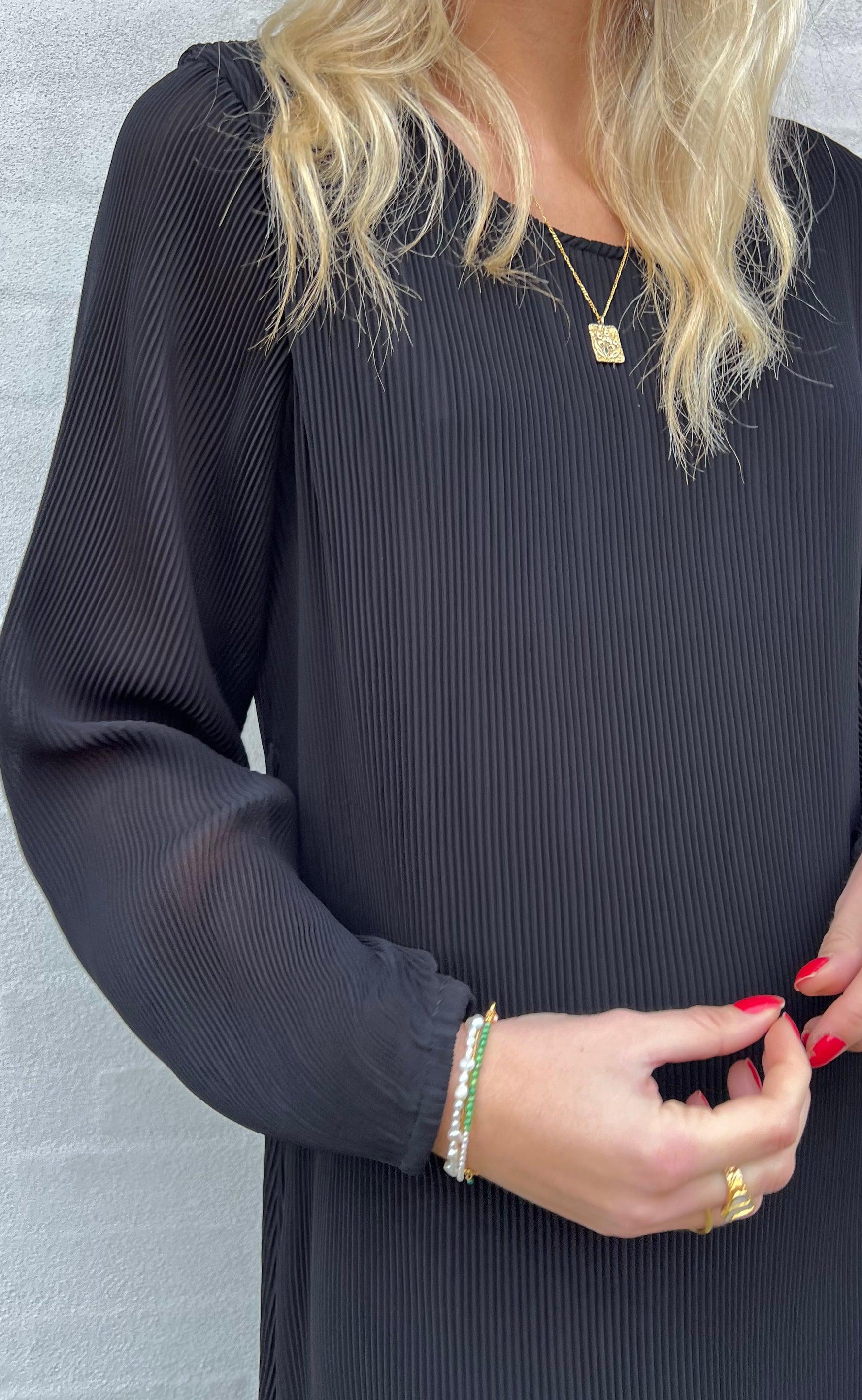 INA Copenhagen Kjole - Victoria Plisse - Black