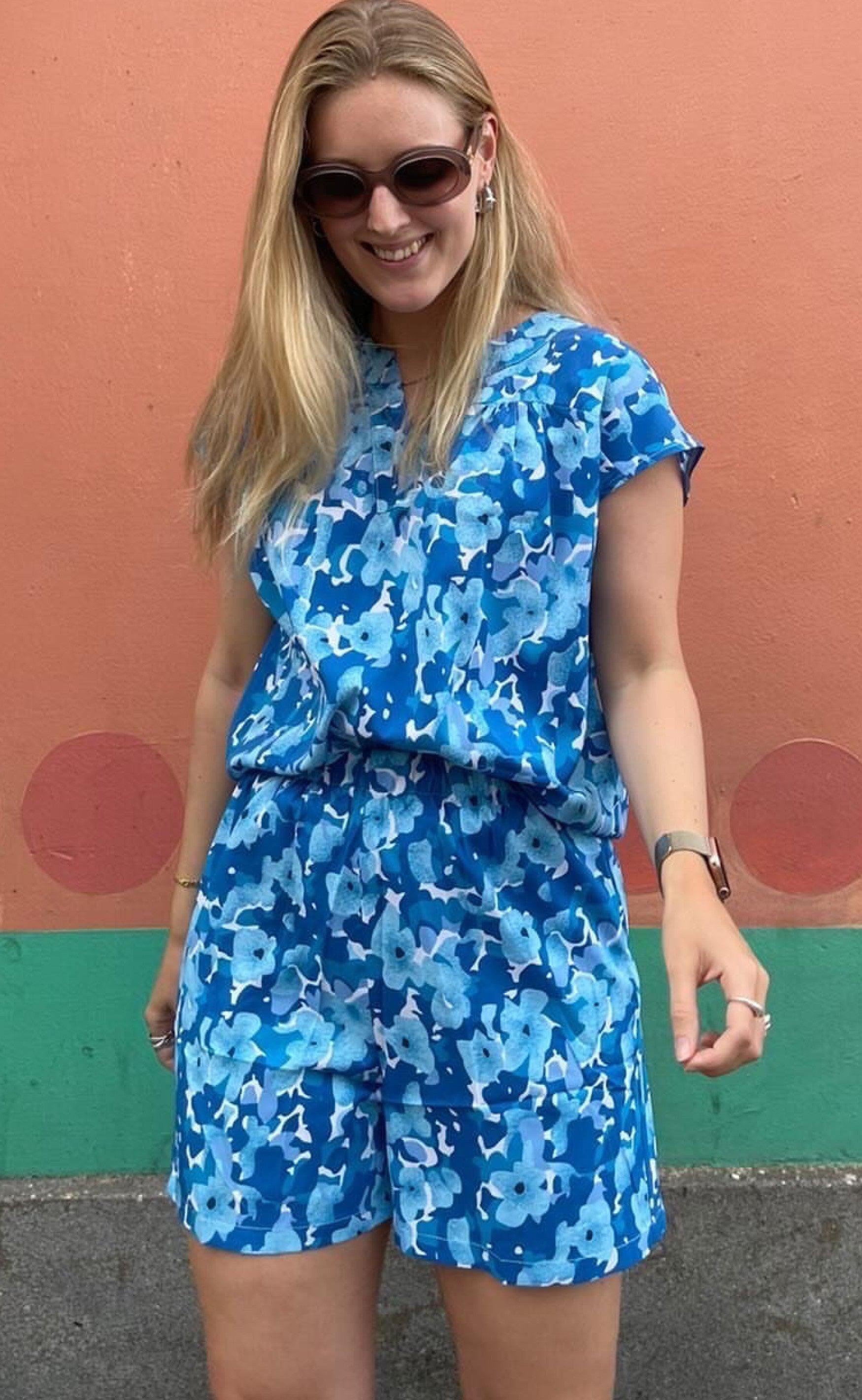 INA Copenhagen Top - Amelia - Blue Flower