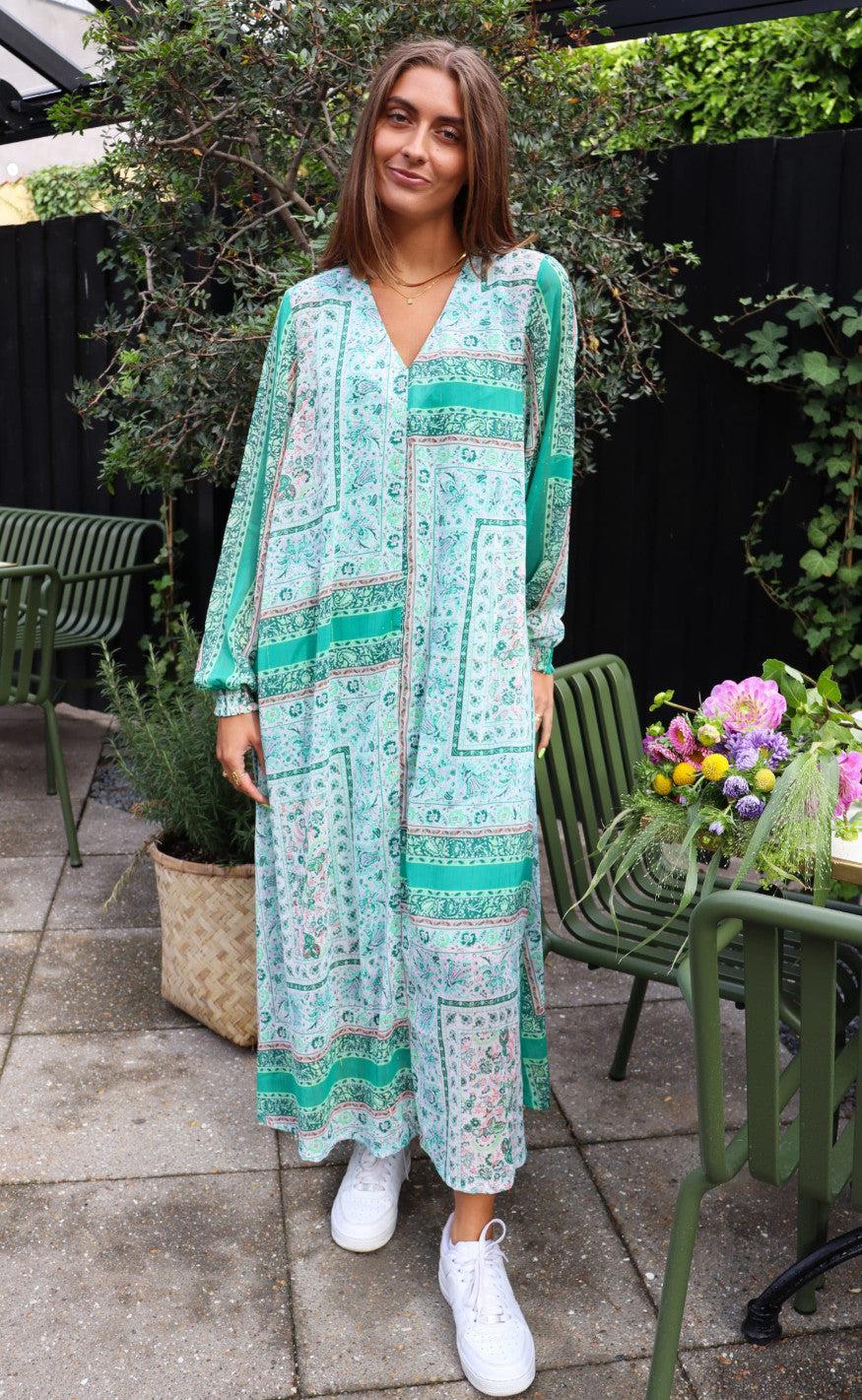 Liberte Kjole - Martine - Green Paisley