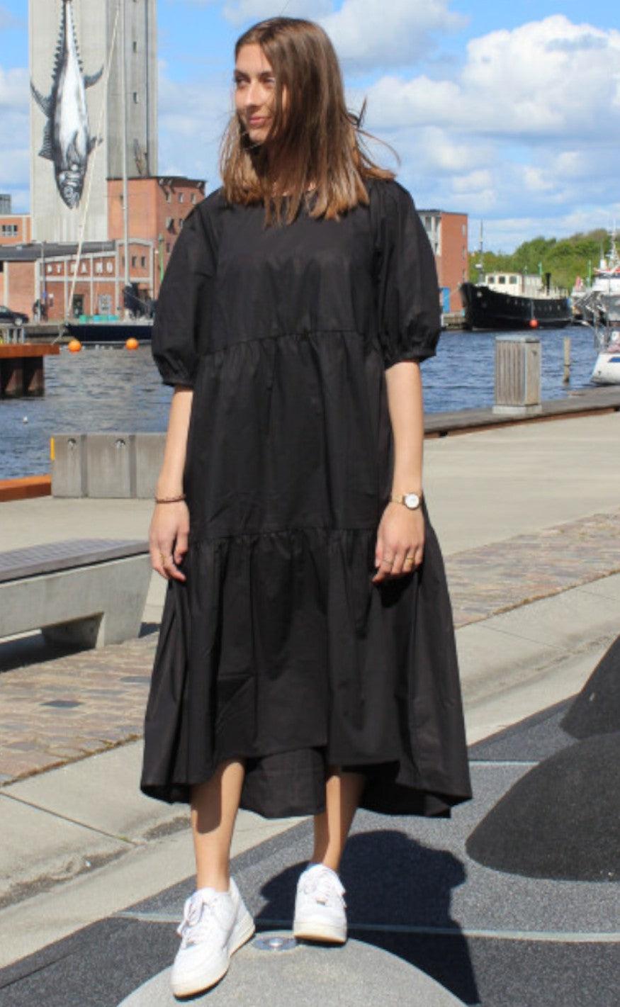 Liberte Kjole - Vallie - Black