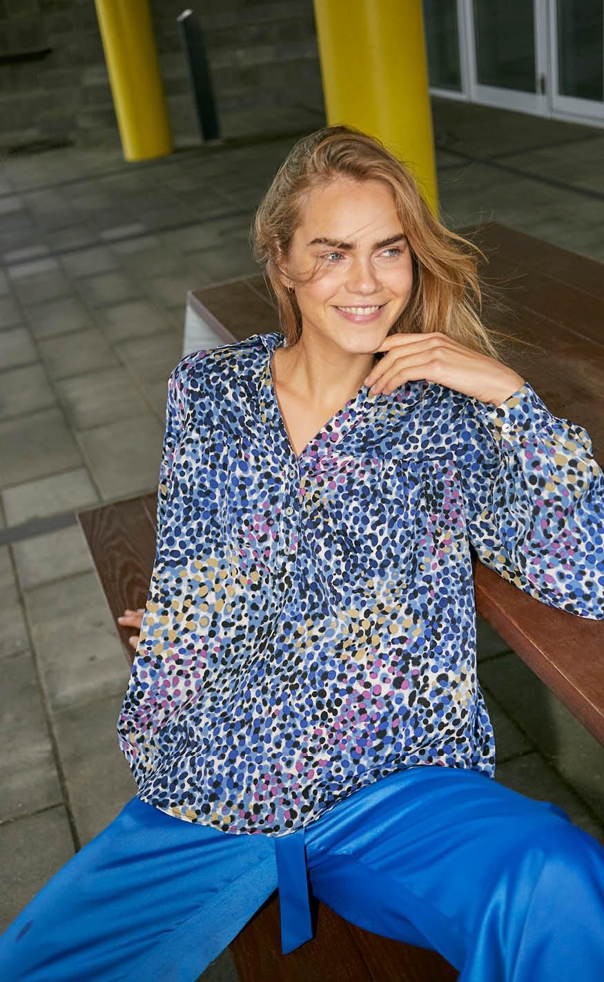 Love & Divine Bluse - Love425-7 - Blue/Dot