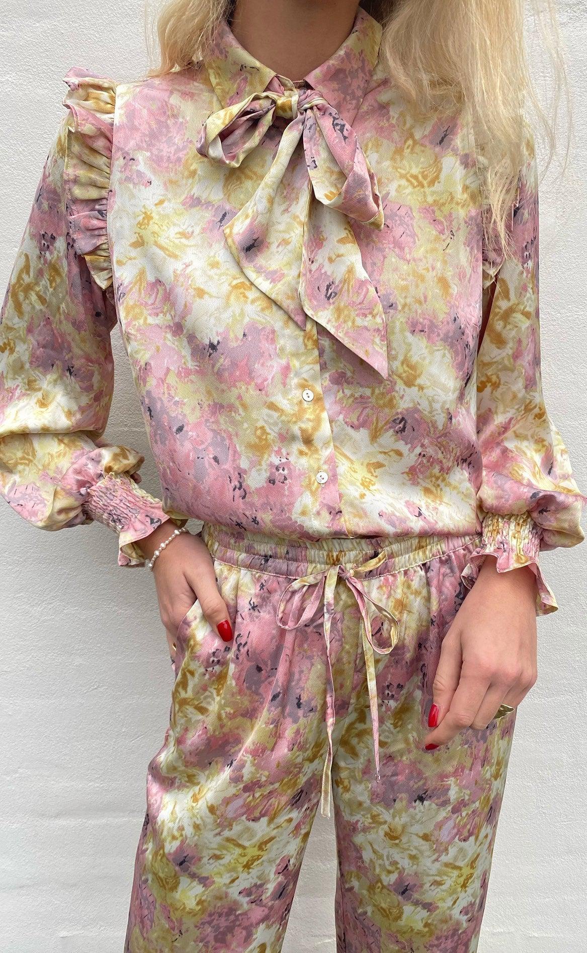 Love & Divine Bluse - Love687-1 - Pink Icing