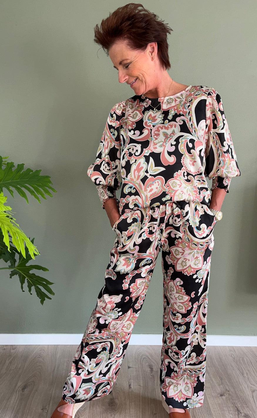 Love & Divine Bluse - Love738-6 - Black Rose