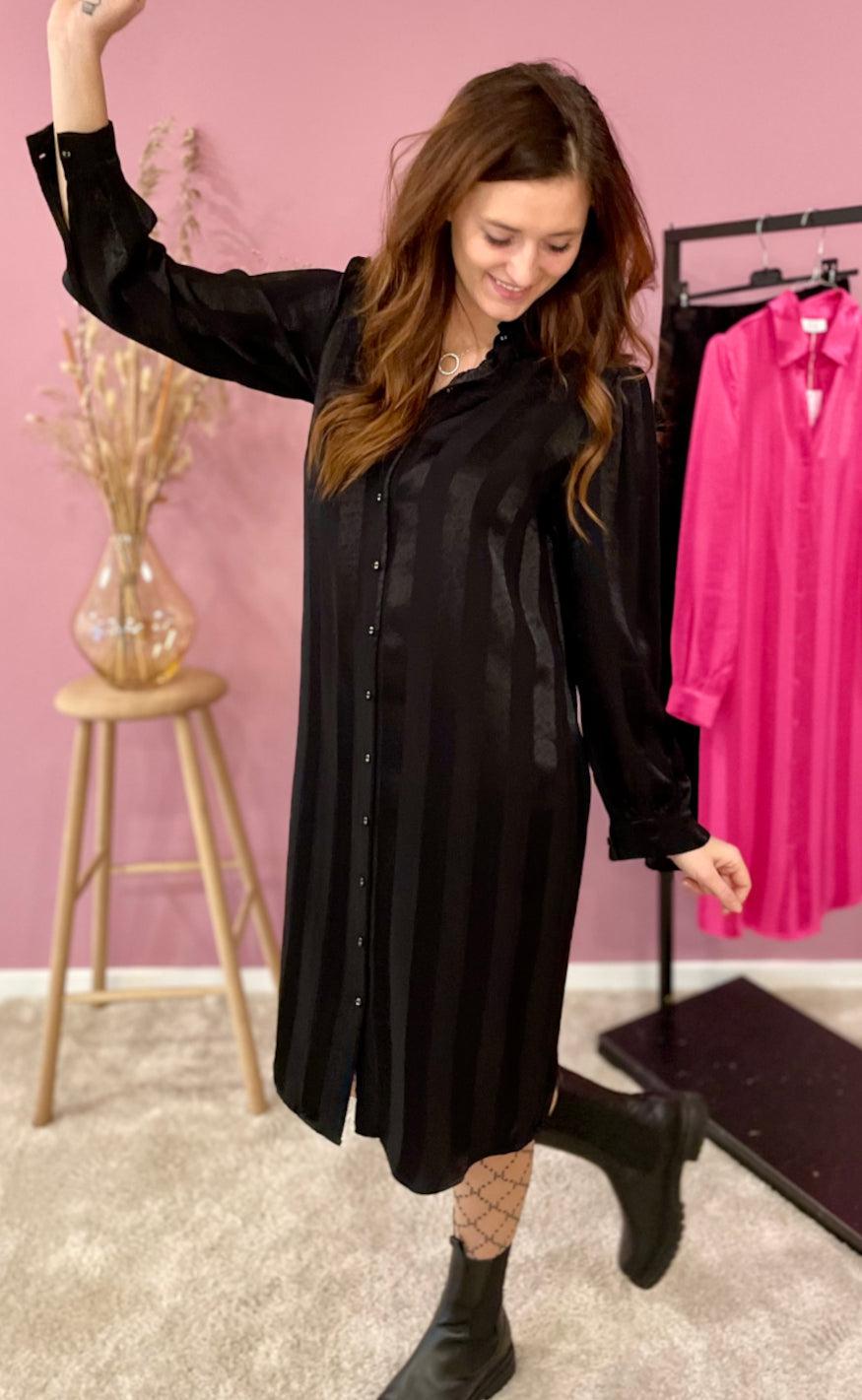 Love & Divine Kjole - Love393-5 - Black Jacquard