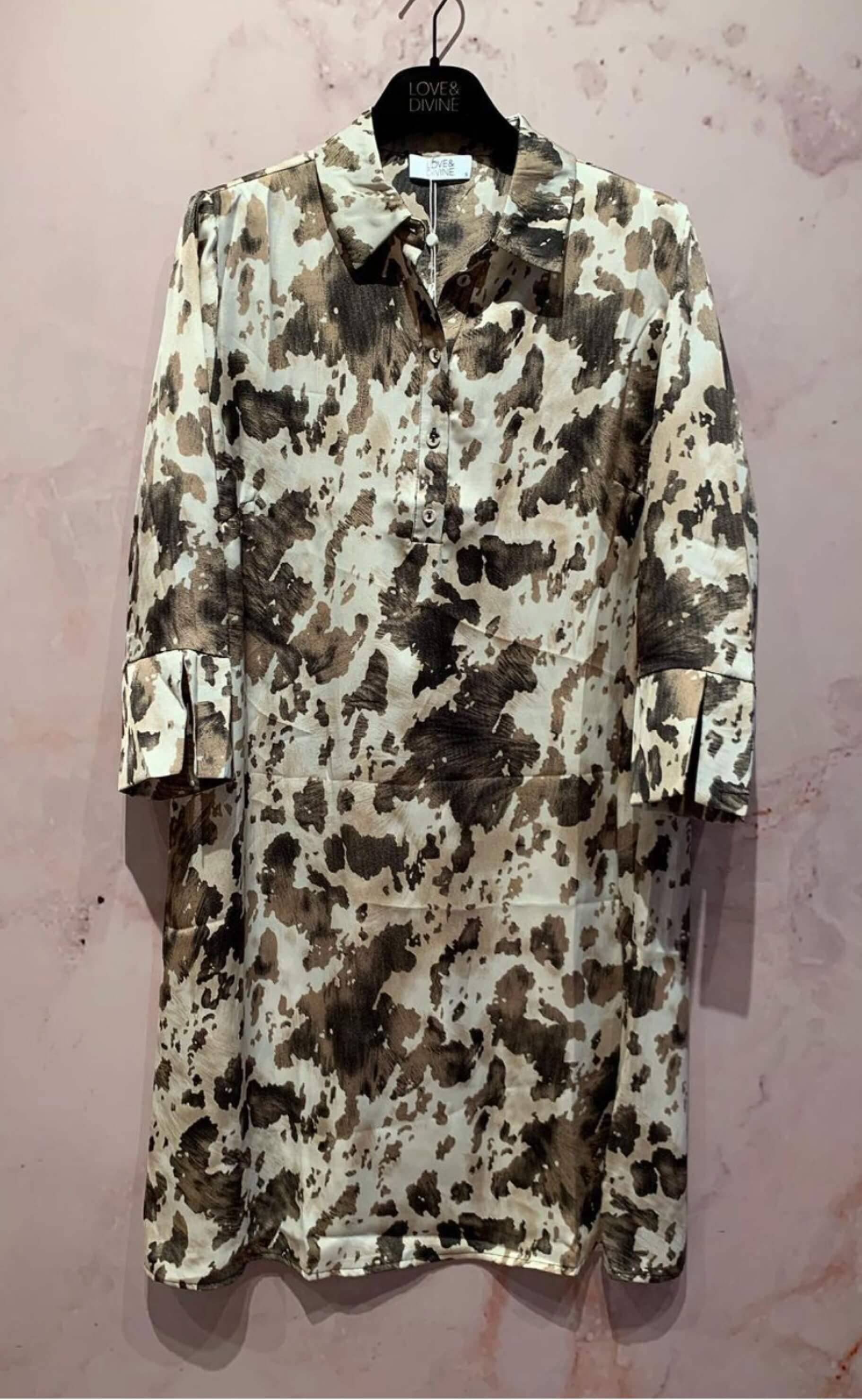 Love & Divine Kjole - Love441-6 - Graphic Leo