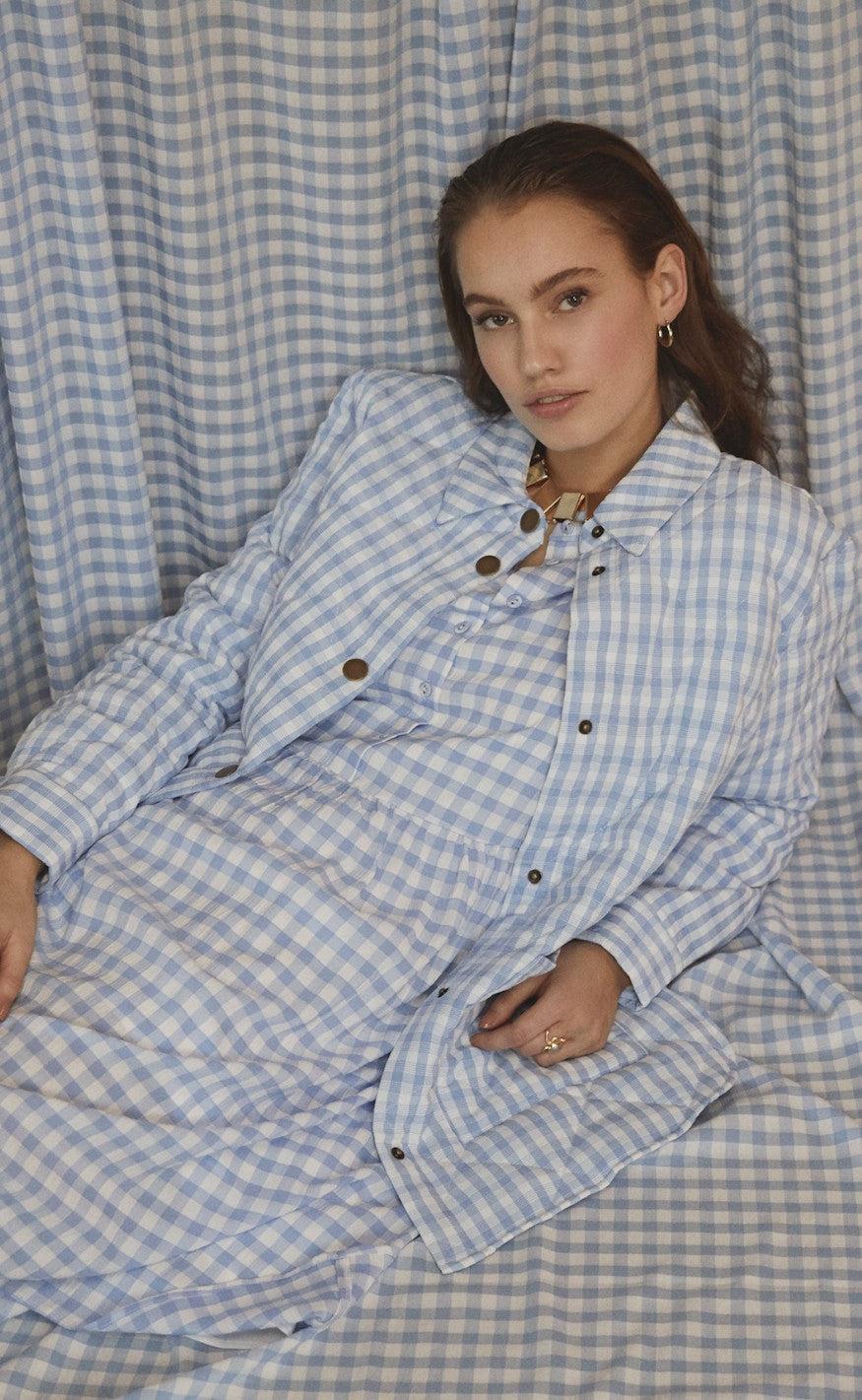 Love & Divine Kjole - Love570-1 - Blue/White