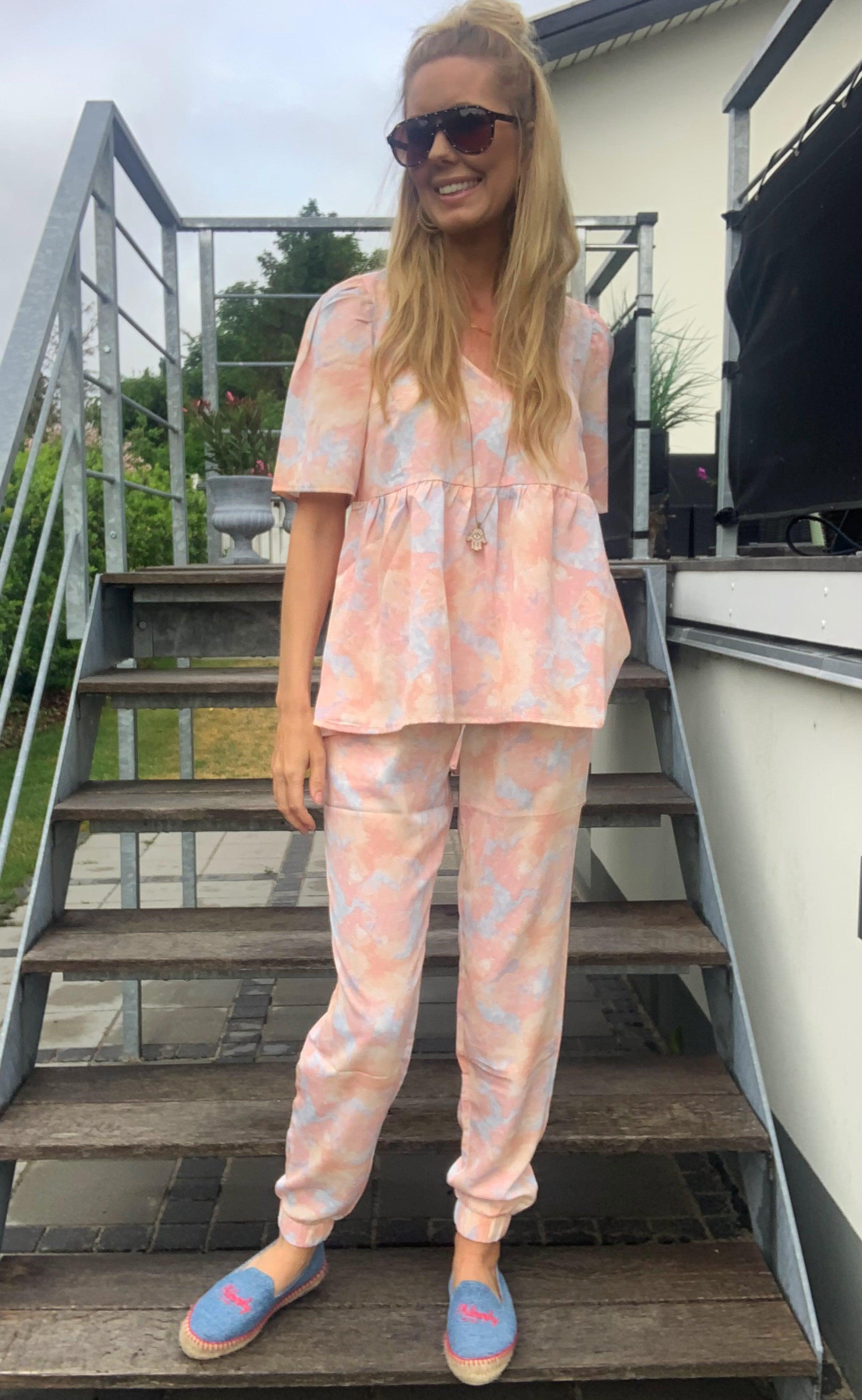 Love & Divine T-shirt - Love572-1 - Multi / Coral