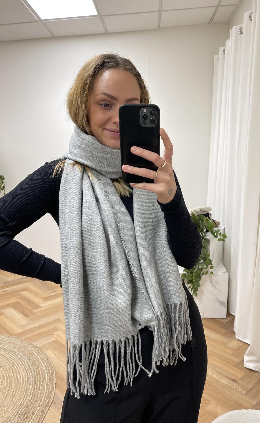 Marta Du Chateau Tørklæde - 171419 - Light Grey