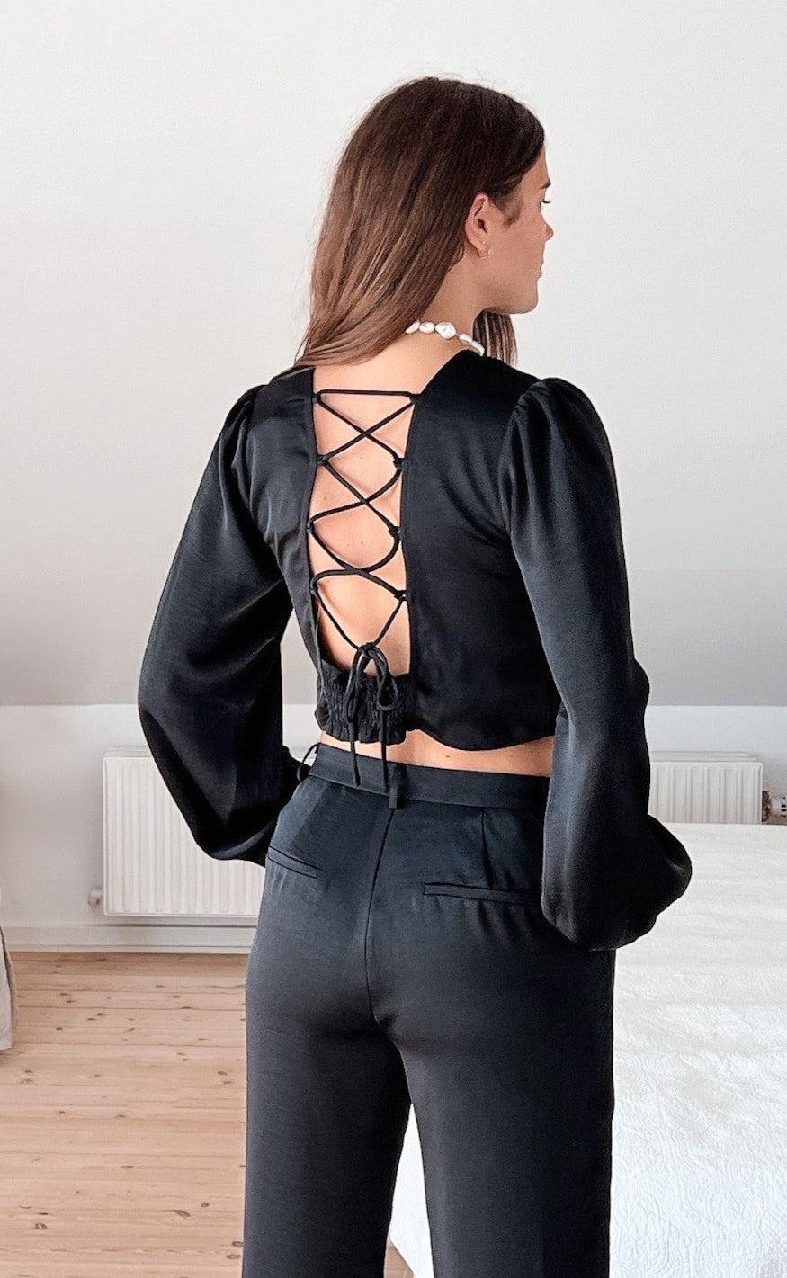 Neo Noir Bluse - Aura Heavy Sateen - Black