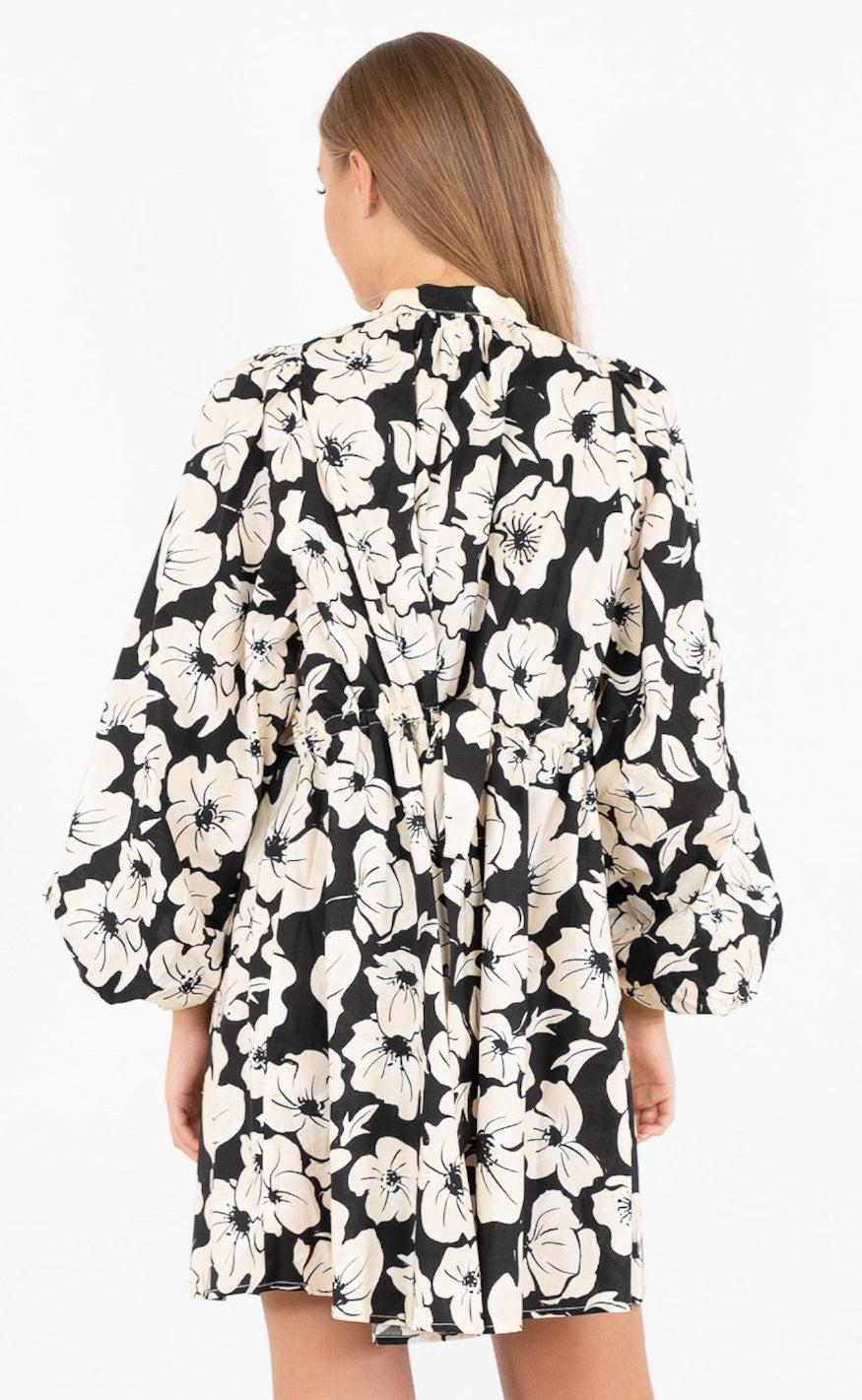 Neo Noir Kjole - Reba Arty Flower - Black