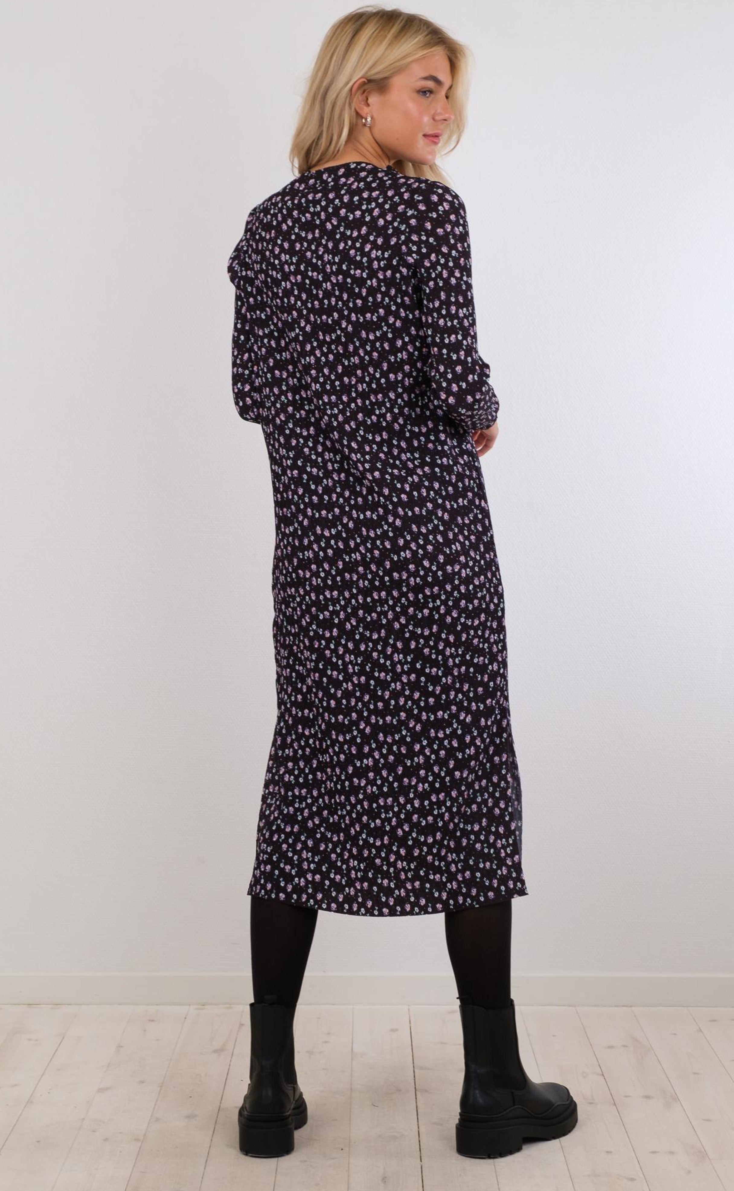 Neo Noir Kjole - Vogue Flower Spray - Black