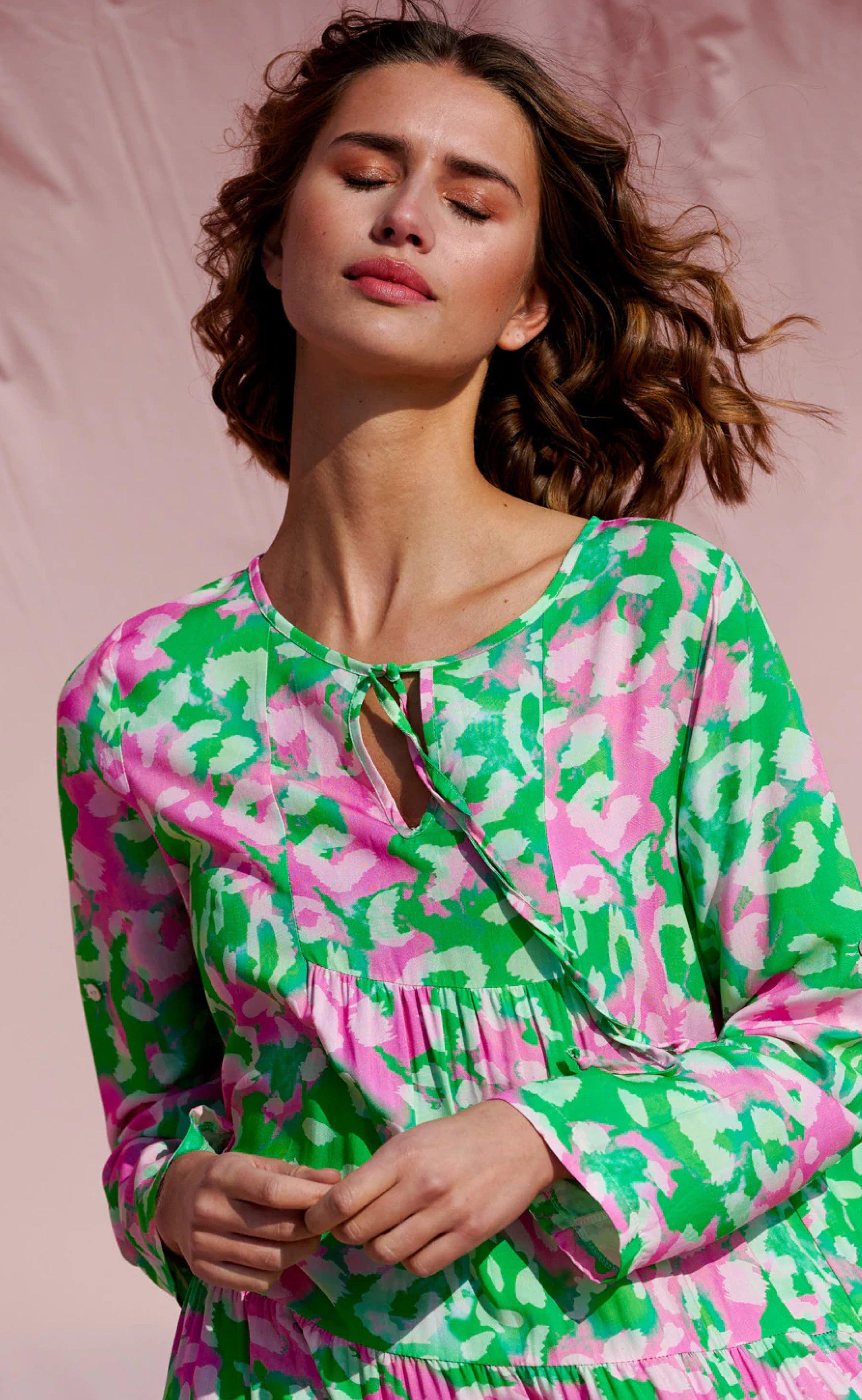 Noella Kjole - Imogene Long - Green/Pink