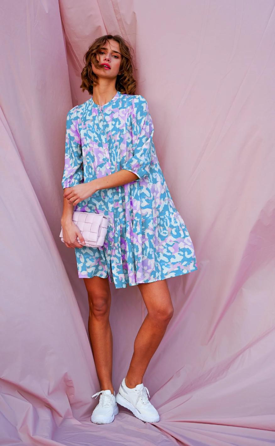 Noella Kjole - Imogene Short - Lightblue/Pink
