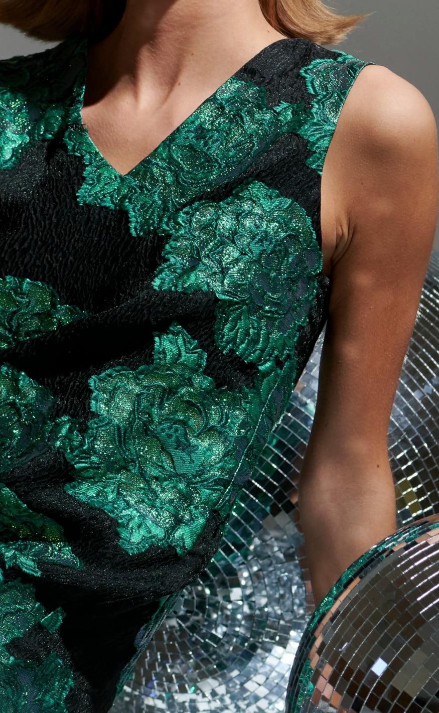 Noella Kjole - Taylor V-Neck - Green Mix