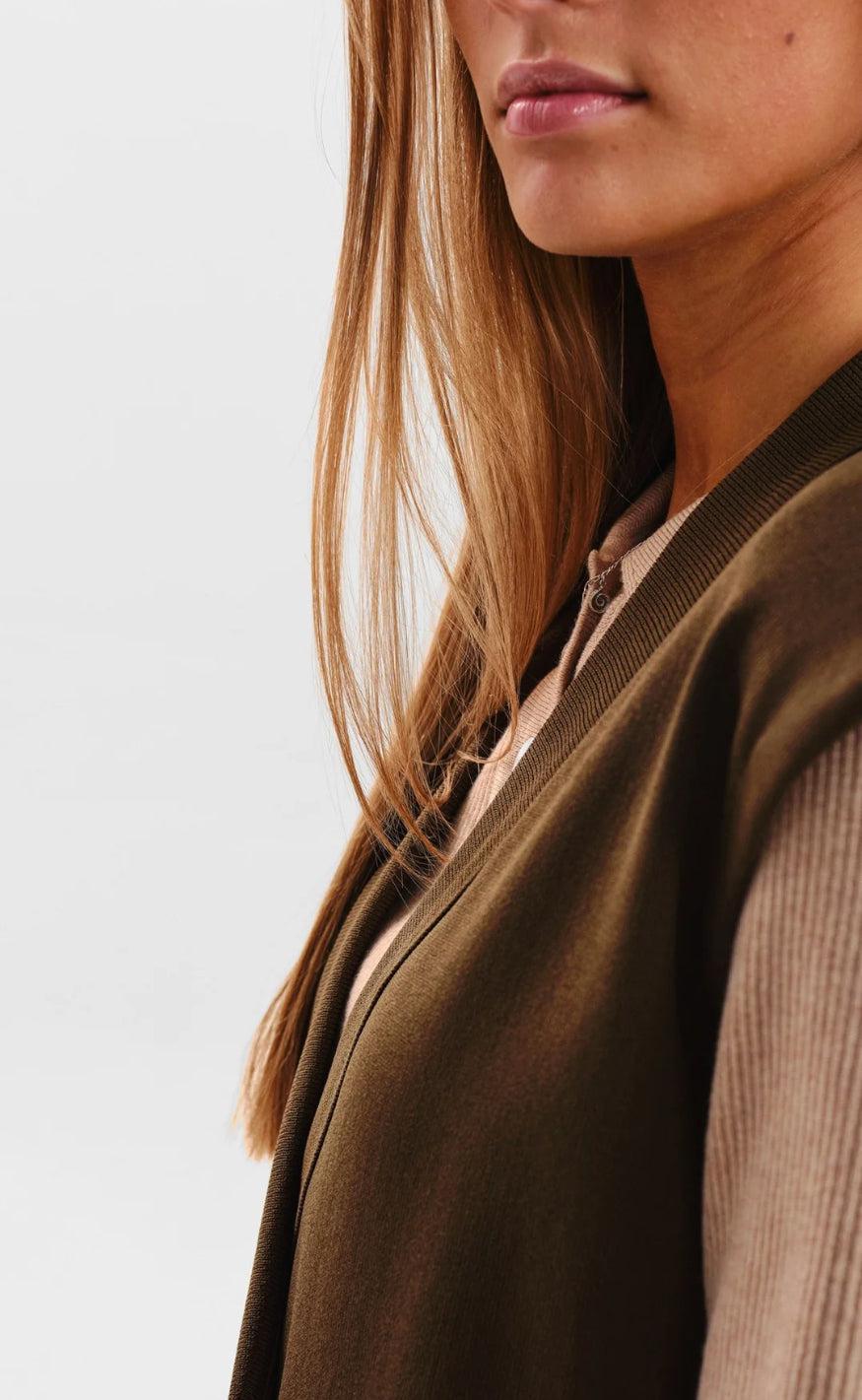 Nümph Vest - Sisanna - Olive Night