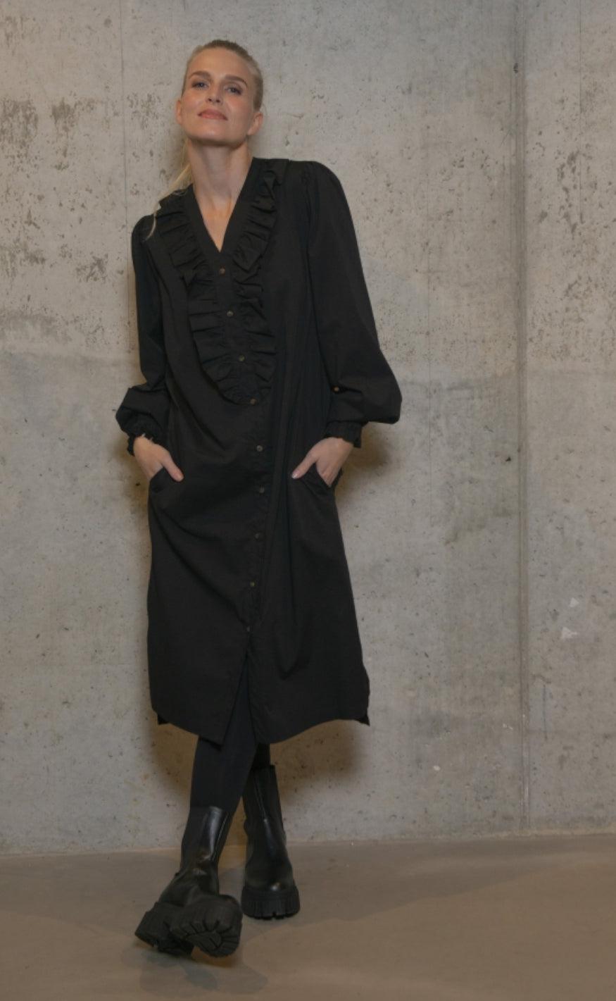 One Two Luxzuz Kjole - Romali - Black