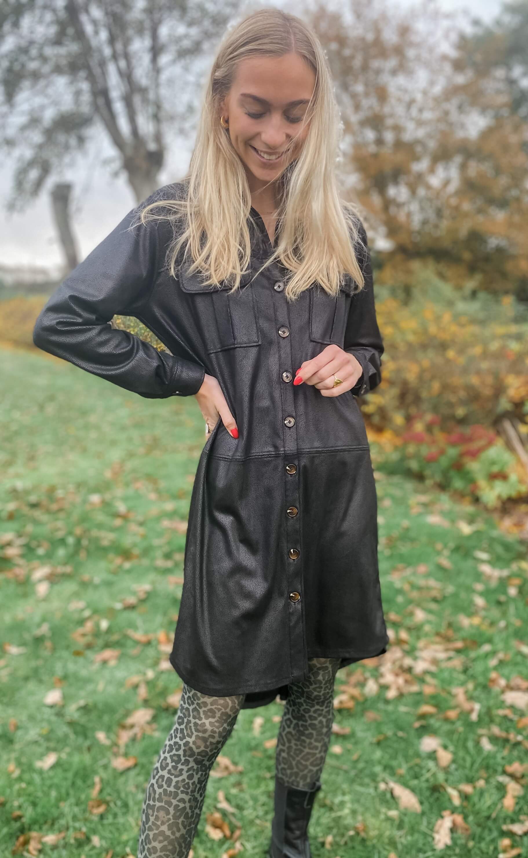One Two Luxzuz Kjole - Sallie - Black
