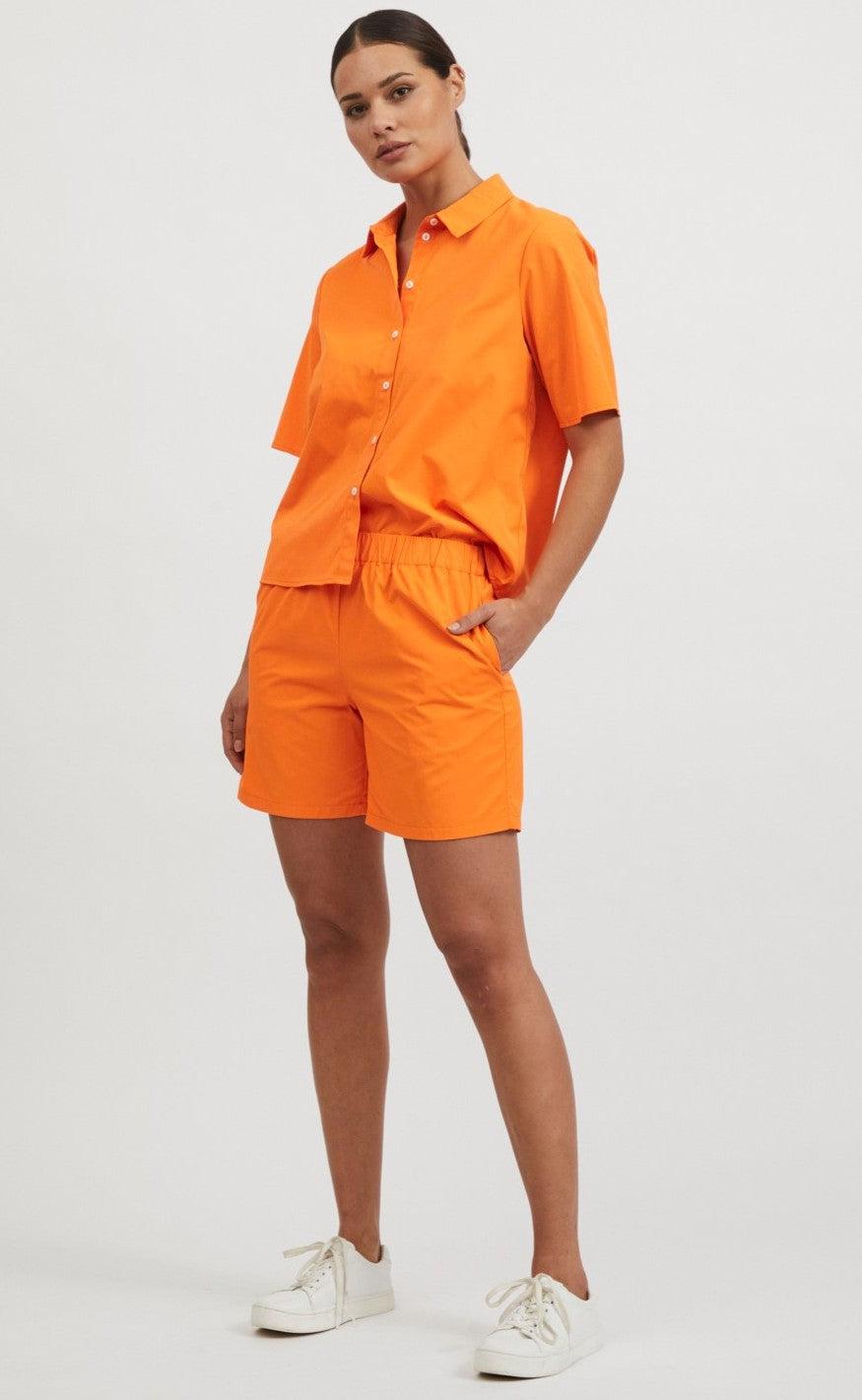 VILA Shorts - Katan - Golden Poppy