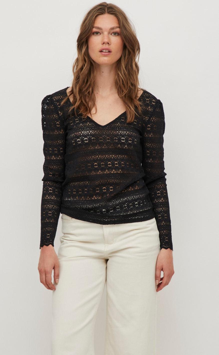 VILA Top - Chikka Lace - Black