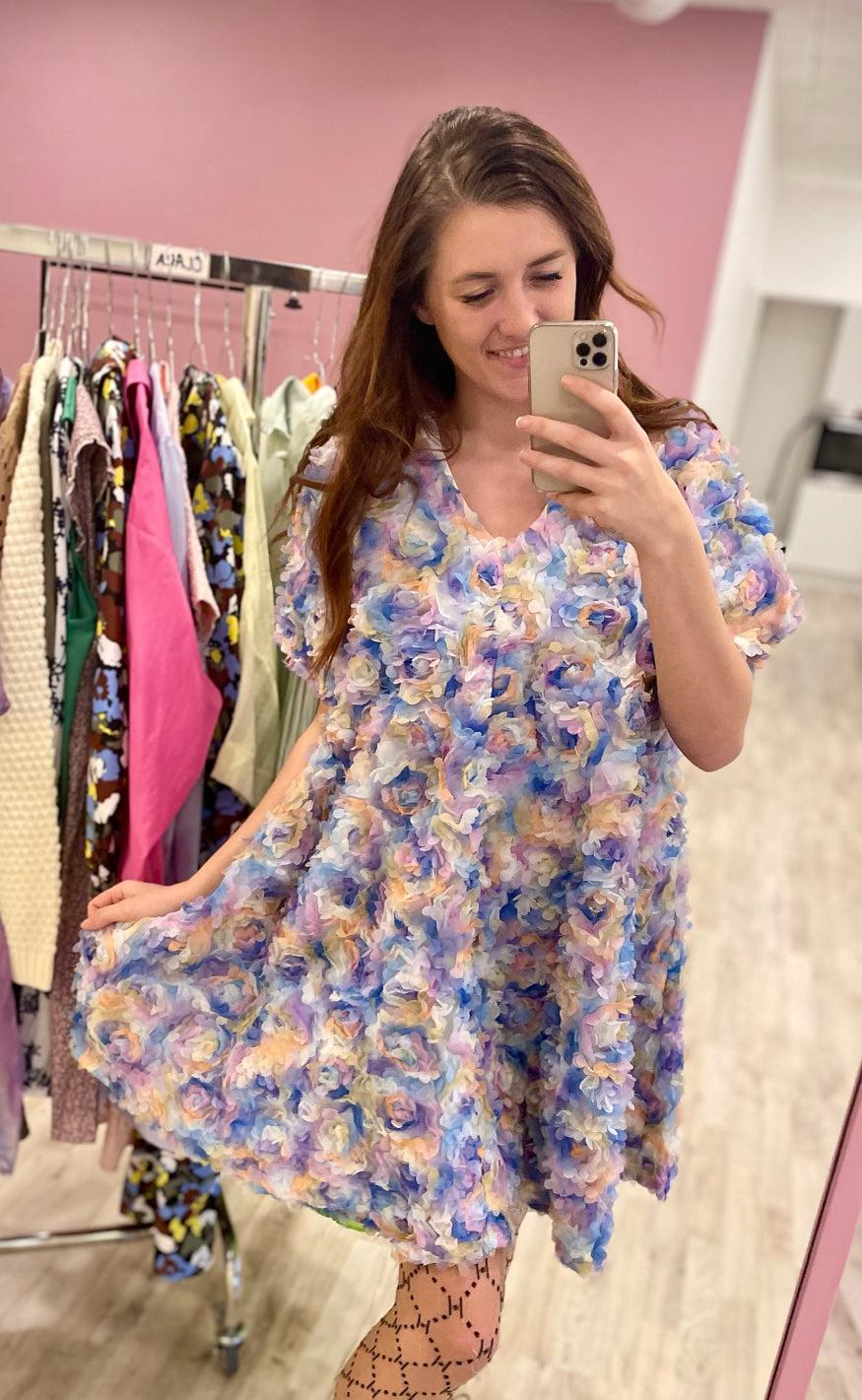 YAS Kjole - Flowerly - Arctic Ice